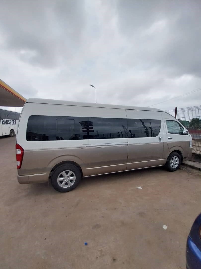 Car 18 places